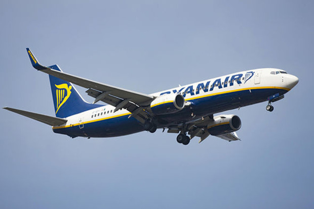  Ryanair       -  