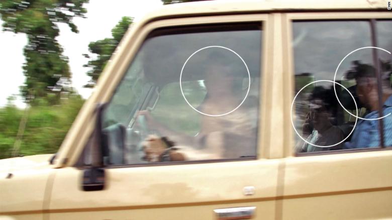 CNN spotted a car tracking the team&#39;s movements. Upon approaching the vehicle, most of its passengers tried to hide their faces. qeithiqqriqktkmp